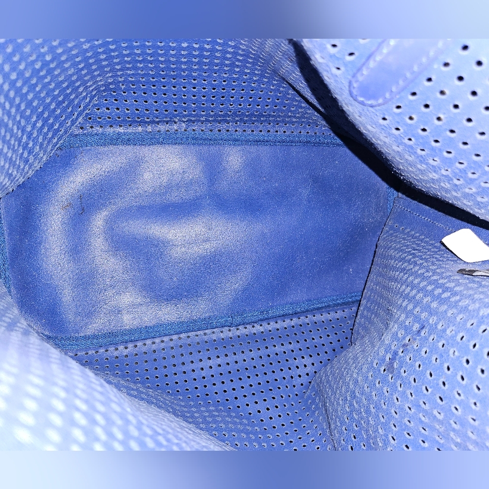 Marc By Marc Jacobe Blue Leather Metropolitote Perforated Tote Bag - Picture 8 of 11
